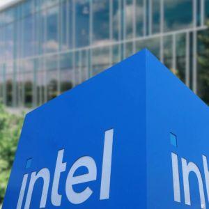 Intel moves on from three executives as manufacturing pivot continues